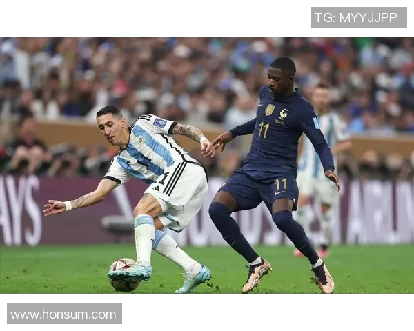 足球明星们在点球大战中展现绝佳技巧与心理素质的精彩瞬间